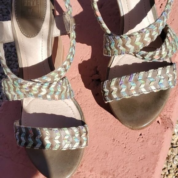 Frye Corrina Whipstitch Leather 5" Wedge 1" Platform Adjustable Sz 10 Sandal - Picture 3 of 13